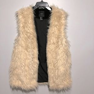 Forever 21 Faux Fur beige cardigan with silver‎ studded trim
large